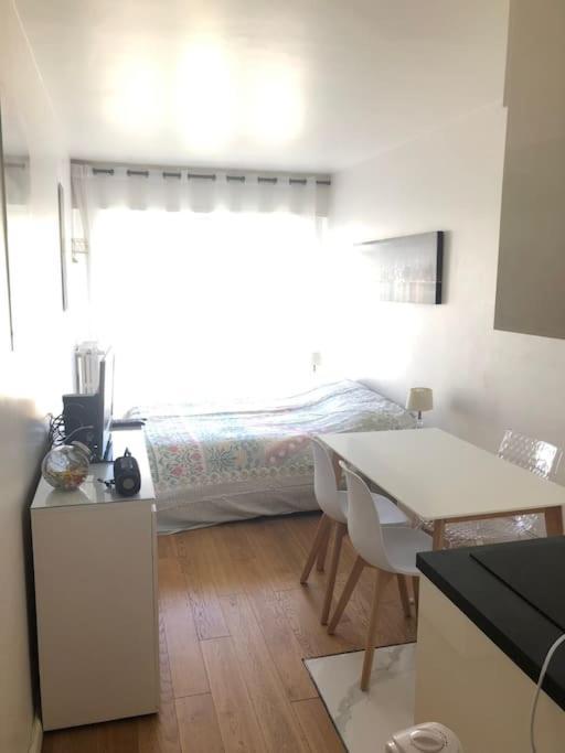 Nice Flat St Germain En Laye Centre 30 Minutes To Paris Сен Жермен ан Ле Екстериор снимка
